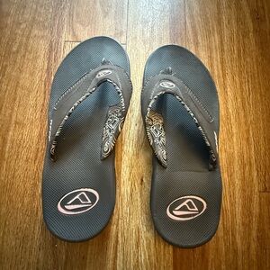 Reef Gray Flip Flops with Patterned Straps